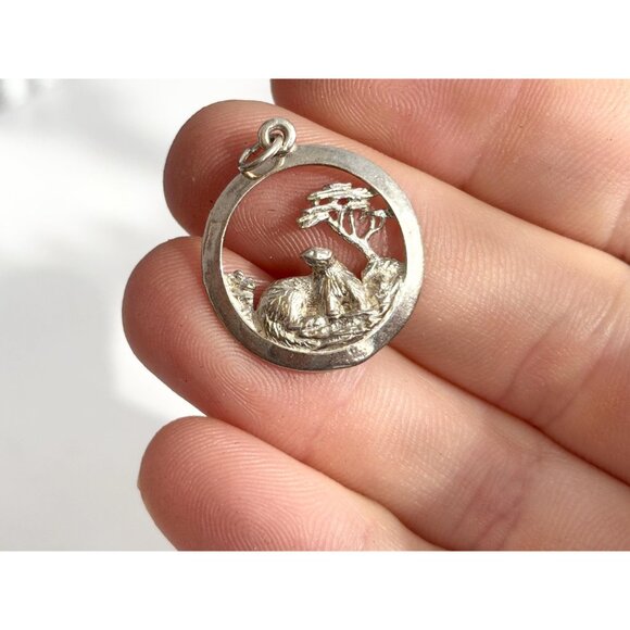 Meercat in a Tree Figural Sterling Silver 925 Vintage Pendant | Charm - Picture 9 of 12